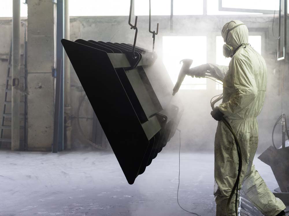 worker-sand-blasting- 1000px